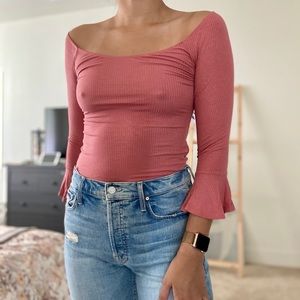ABERCROMBIE & FITCH ruffle sleeve bodysuit